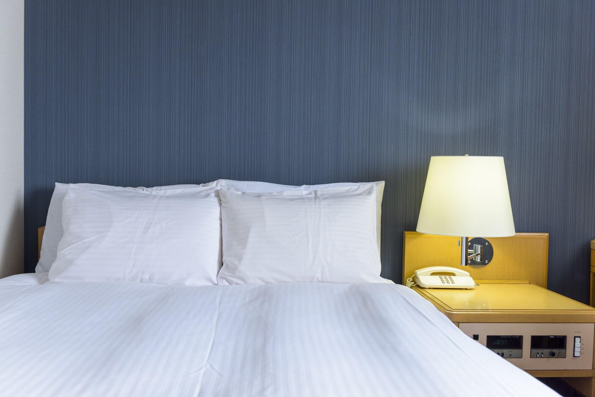 Surestay Plus Hotel By Best Western Shin-Осака Екстериор снимка